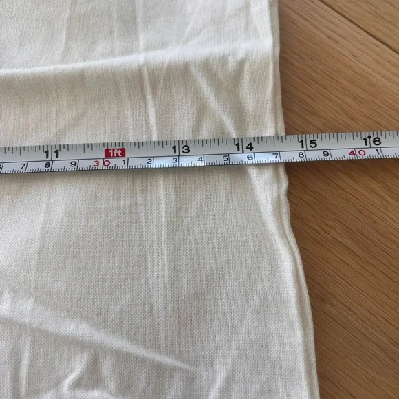 Cuyana Cream Drawstring Dust Bags, 3 pc set. Approx 14.5 x 20” @ - Picture 6 of 7